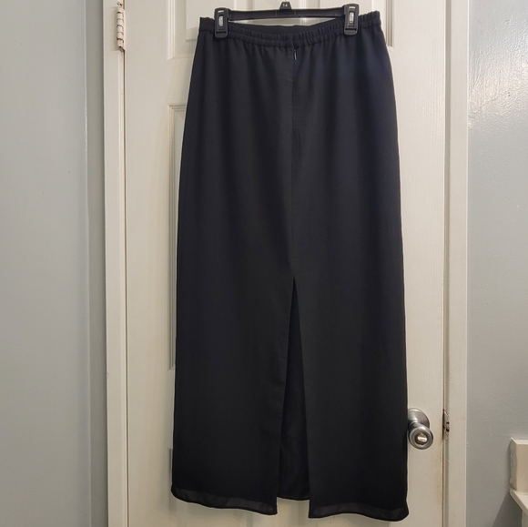 Cachet Black Maxi Skirt with Floral Beading - Picture 3 of 4